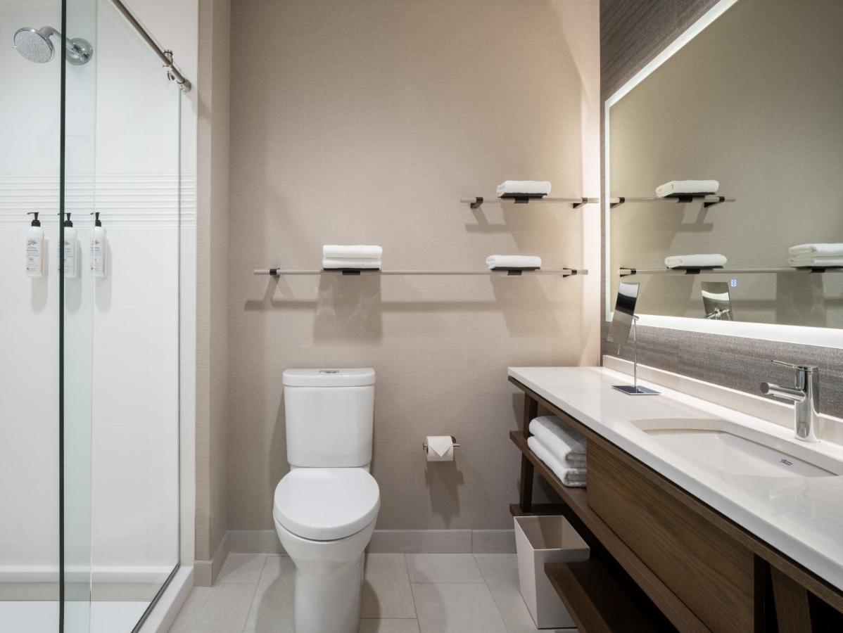 Delta Hotels By Marriott Wichita Falls Convention Center 외부 사진