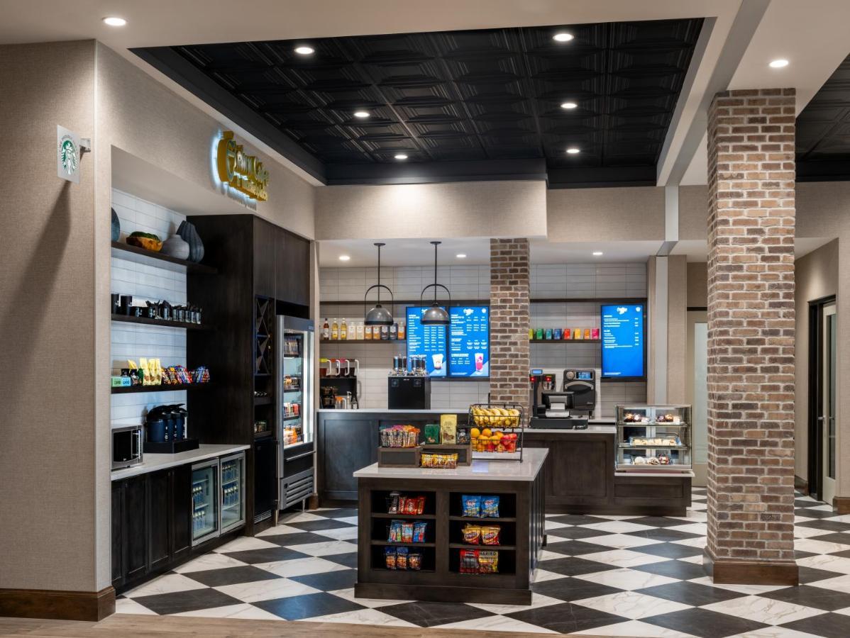 Delta Hotels By Marriott Wichita Falls Convention Center 외부 사진