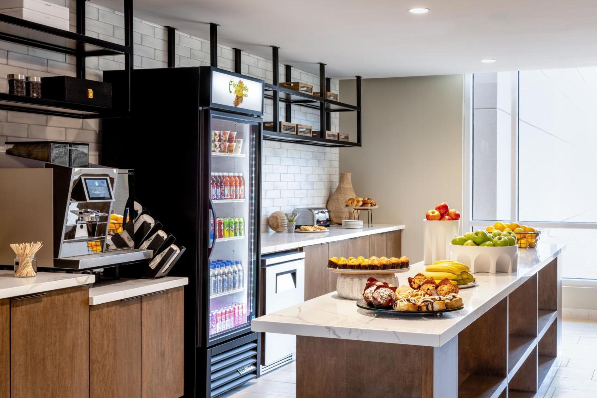 Delta Hotels By Marriott Wichita Falls Convention Center 외부 사진
