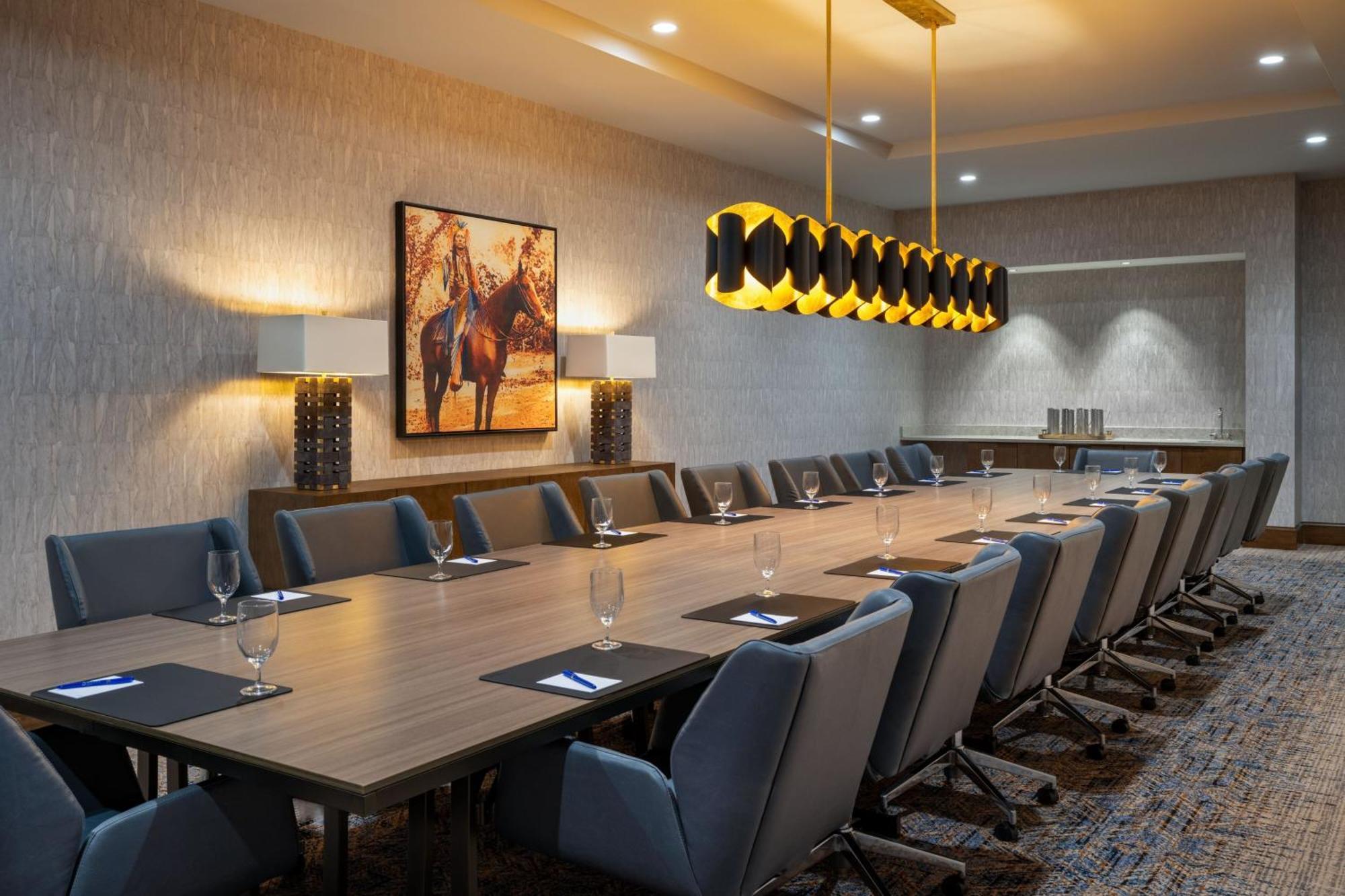 Delta Hotels By Marriott Wichita Falls Convention Center 외부 사진