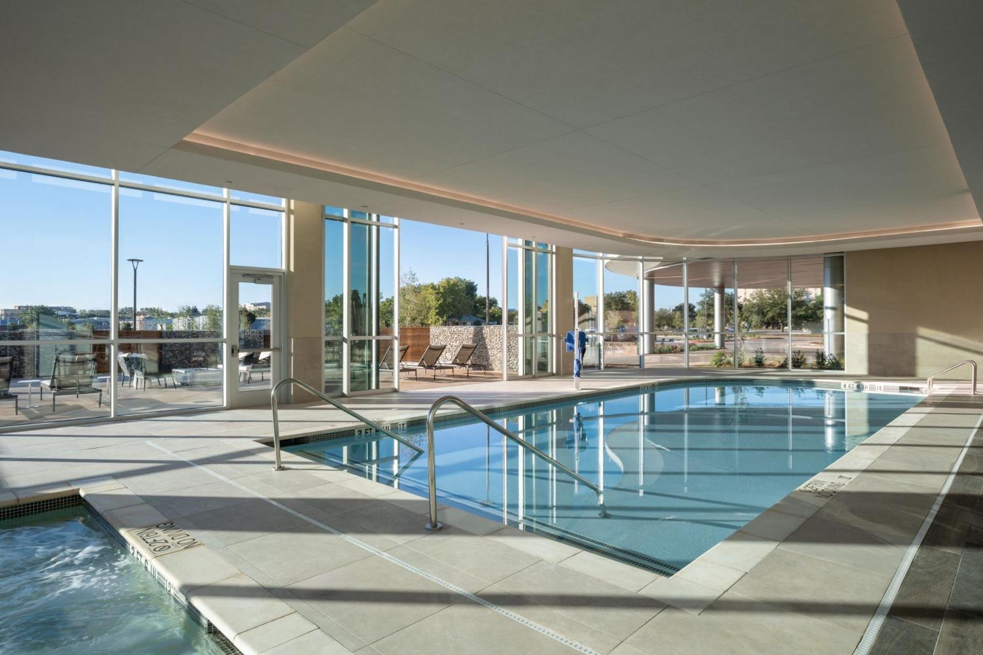 Delta Hotels By Marriott Wichita Falls Convention Center 외부 사진