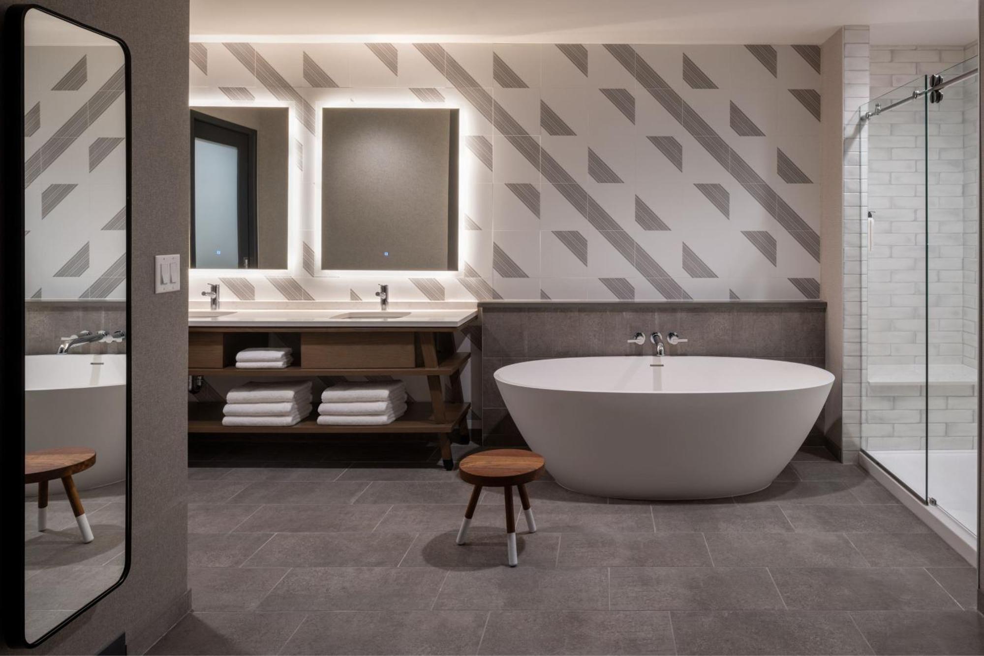Delta Hotels By Marriott Wichita Falls Convention Center 외부 사진