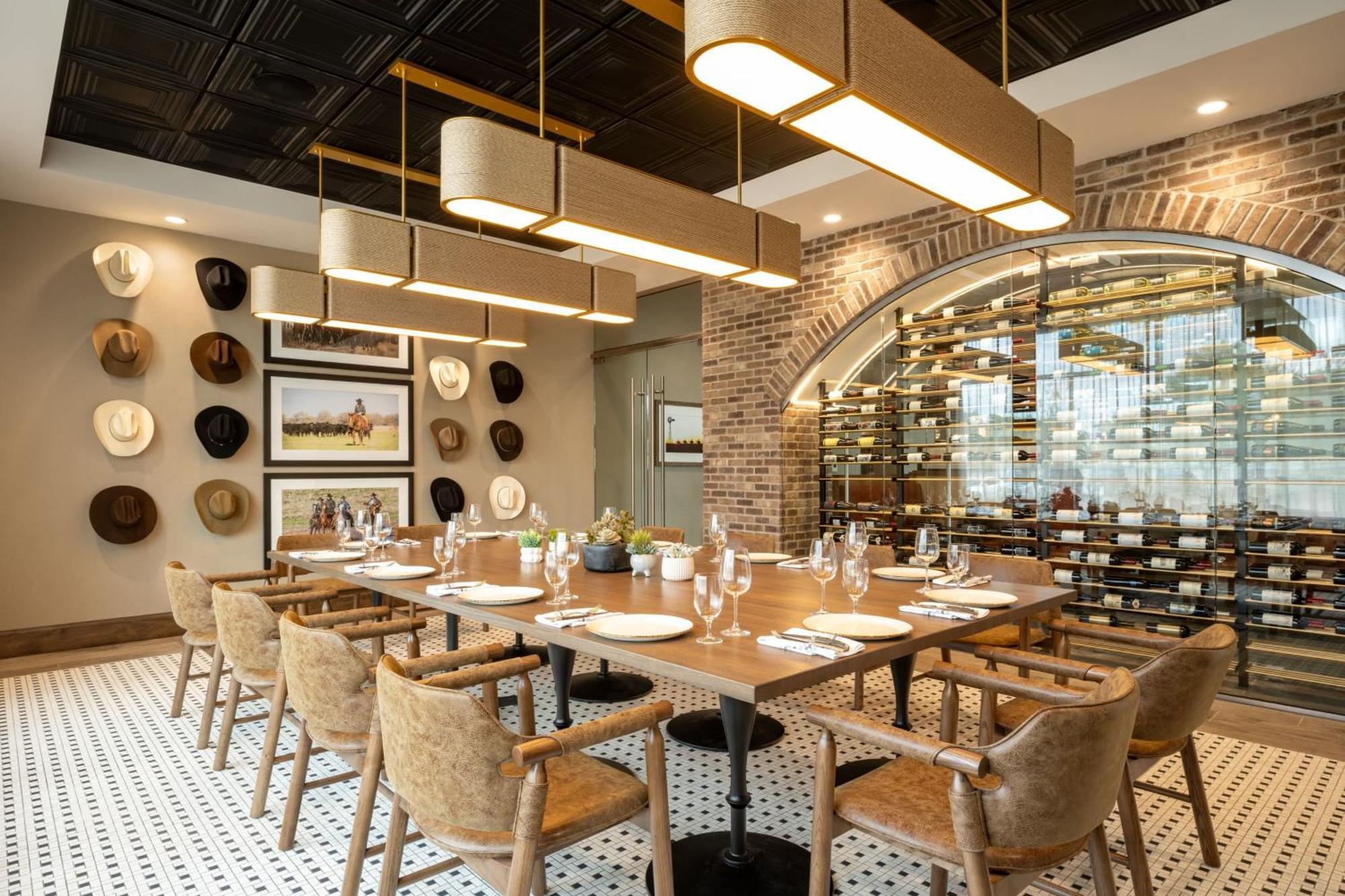 Delta Hotels By Marriott Wichita Falls Convention Center 외부 사진