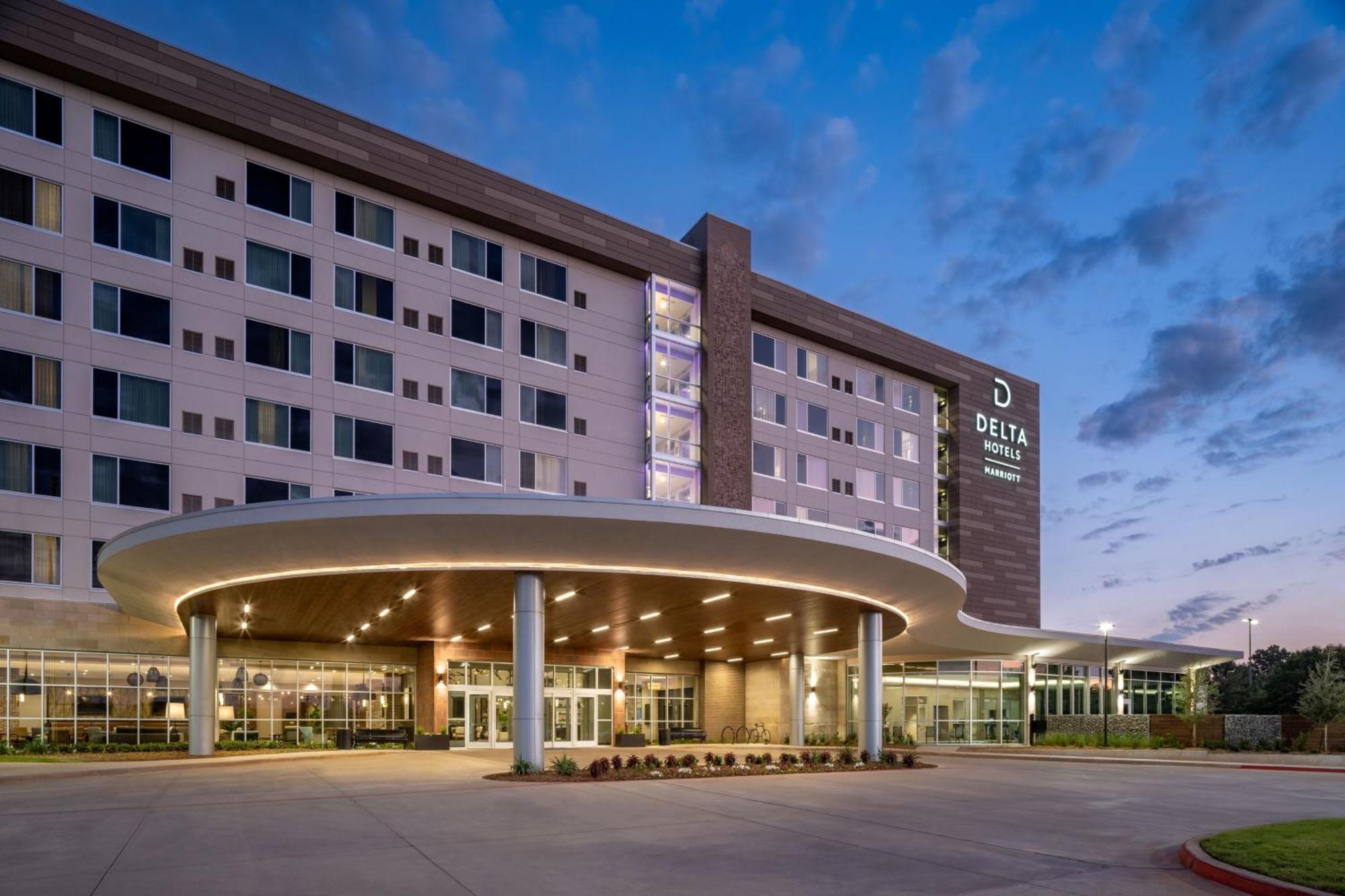 Delta Hotels By Marriott Wichita Falls Convention Center 외부 사진