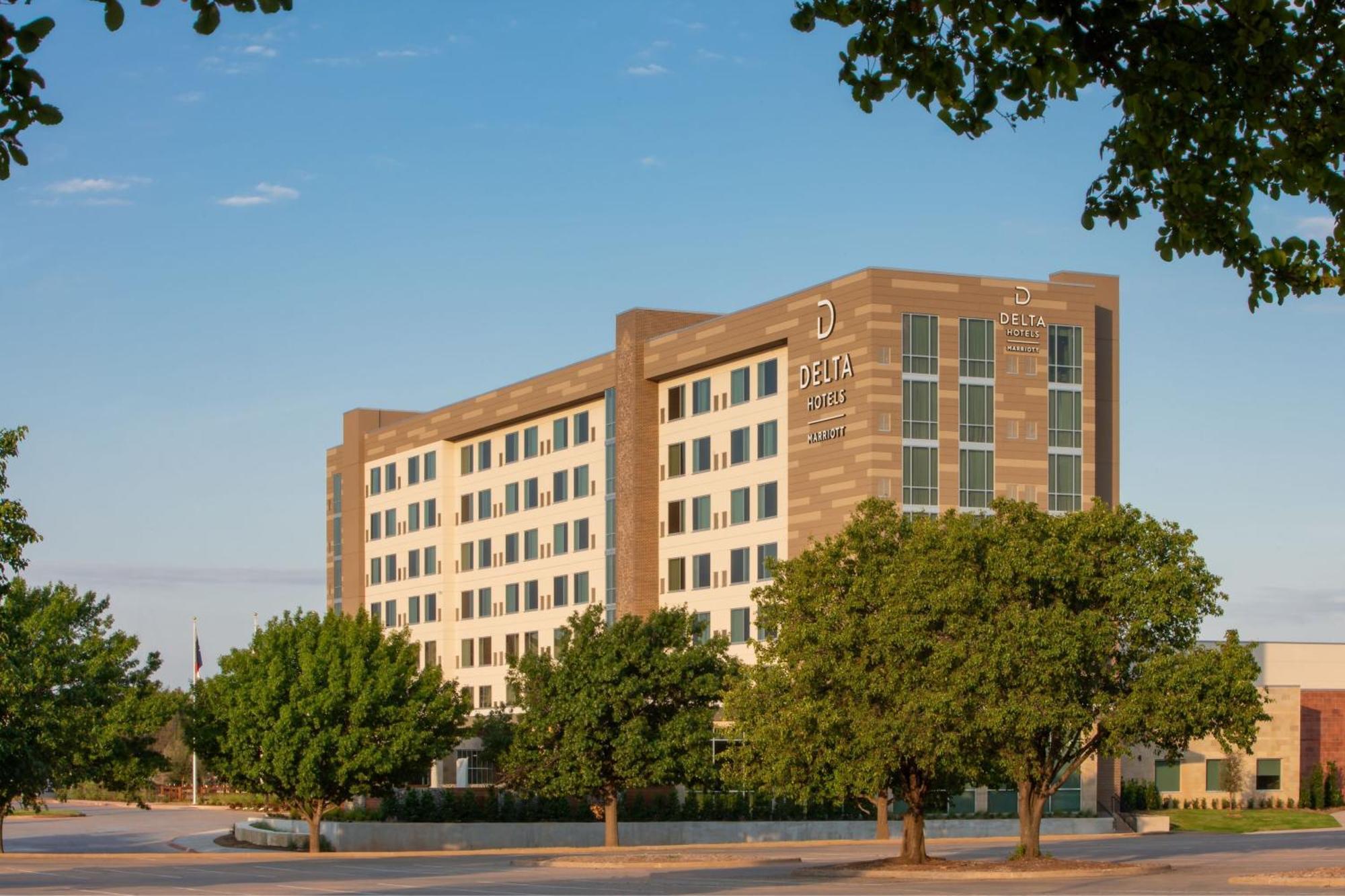 Delta Hotels By Marriott Wichita Falls Convention Center 외부 사진